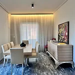 By Goutos Luxury Living Appartement