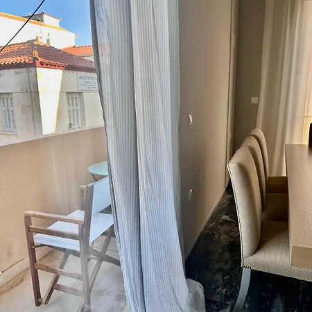 By Goutos Luxury Living Appartement